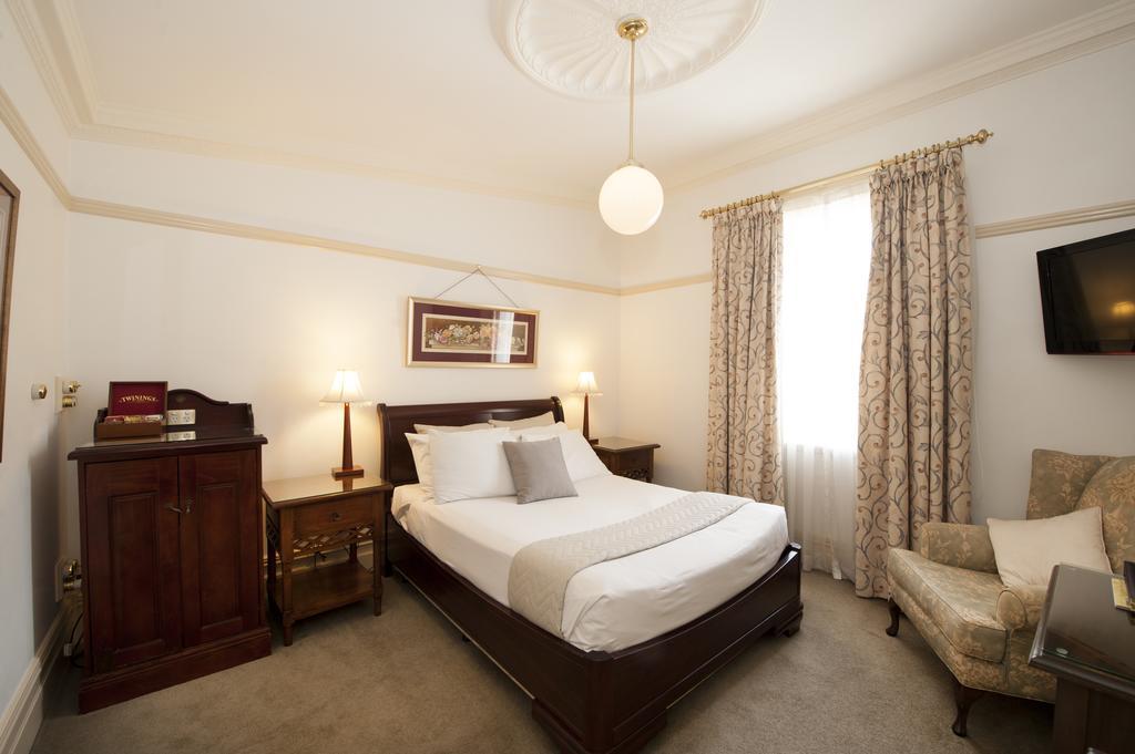 Cobb & Co Court Boutique Hotel Mudgee Exterior foto