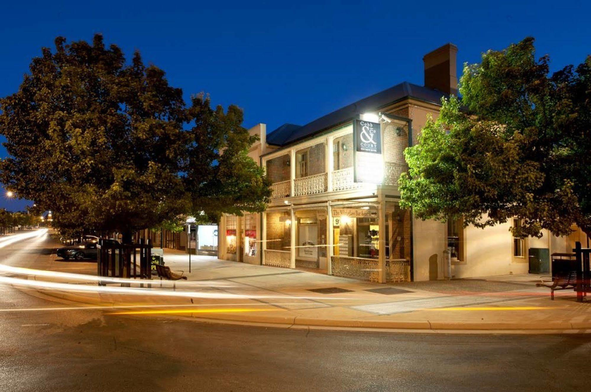 Cobb & Co Court Boutique Hotel Mudgee Exterior foto