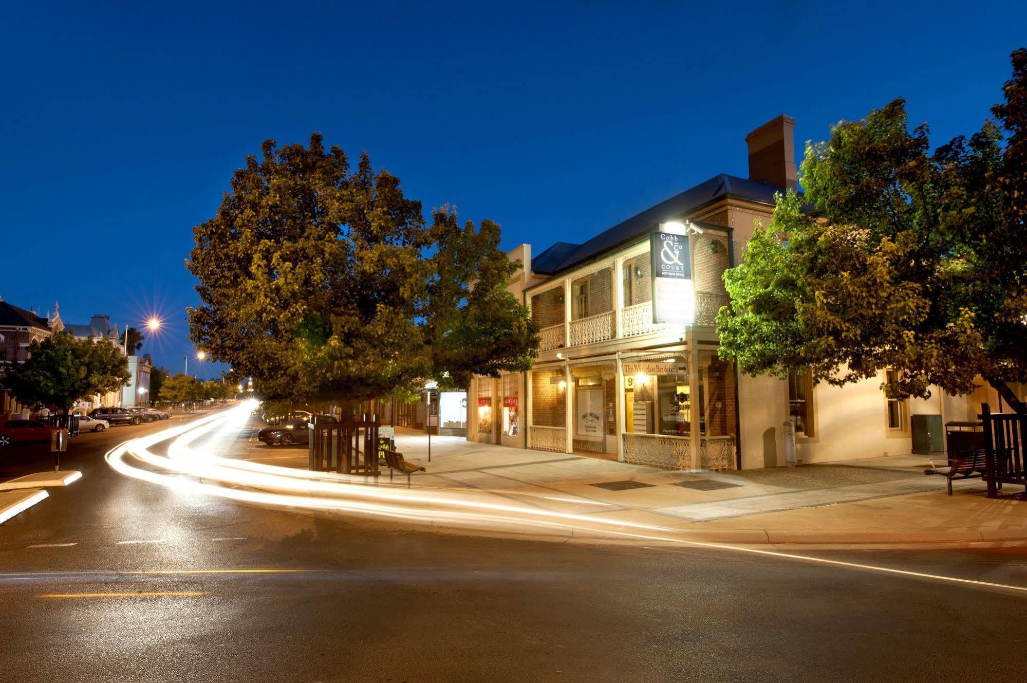 Cobb & Co Court Boutique Hotel Mudgee Exterior foto