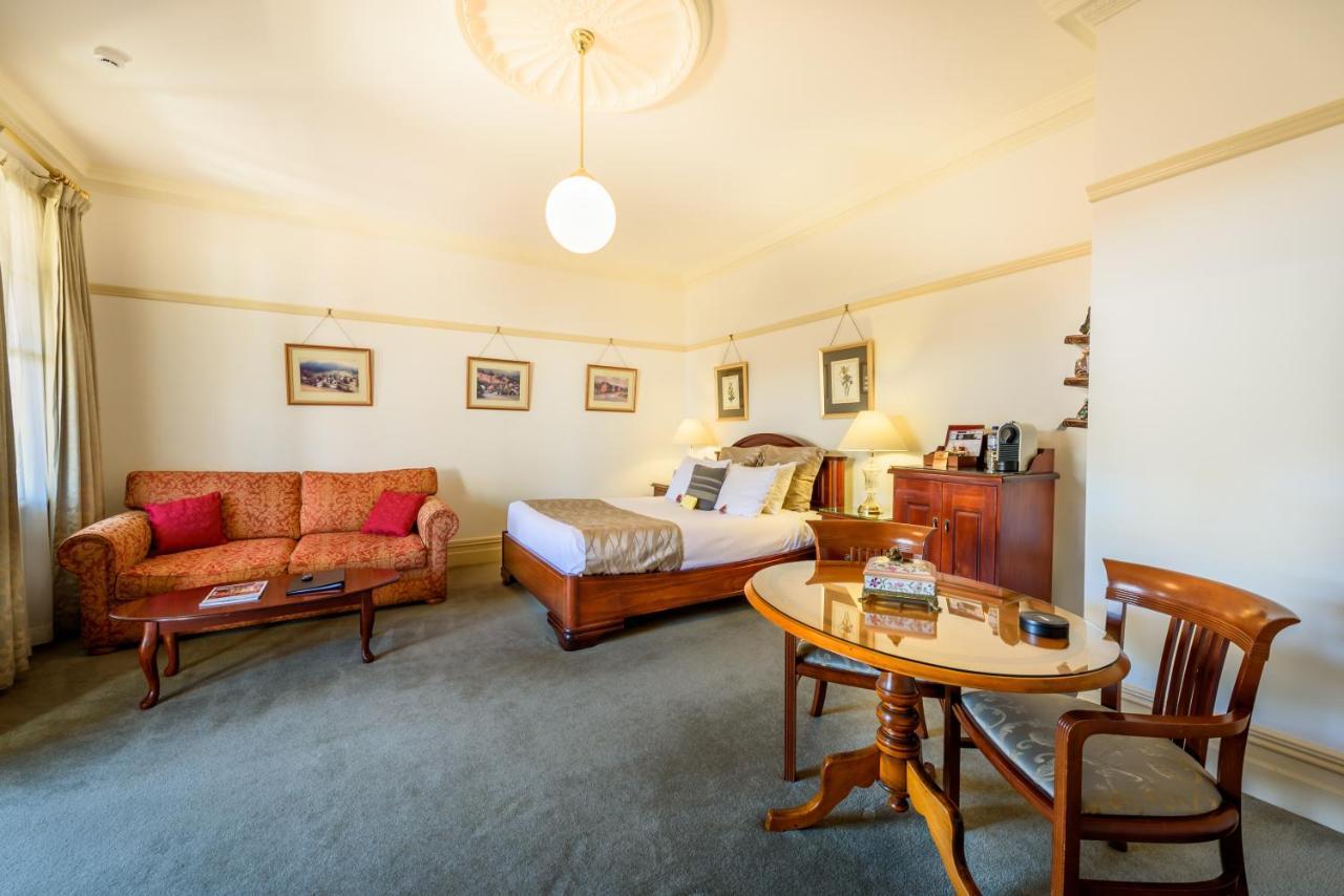 Cobb & Co Court Boutique Hotel Mudgee Exterior foto